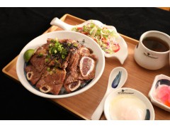 日式燒肉丼飯加盟，開家兀島燒肉丼飯加盟費多少