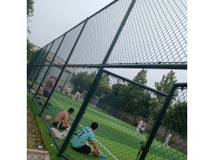 煙臺(tái) 球場(chǎng)圍網(wǎng) 五人制球場(chǎng)圍網(wǎng) 直接工廠(chǎng)