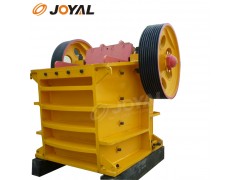 一臺(tái)型號(hào)為3YA2470的振動(dòng)篩裝車(chē)完成