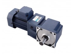 小型交流直角減速電機(jī)-370W 145MM