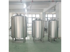 河津市康之興不銹鋼密封儲酒罐食用油儲存罐款式齊全定制各種規(guī)格