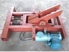 雙鉤軌距斜井防跑車撈車機(jī) 軌距捕車器 622礦用撈車器