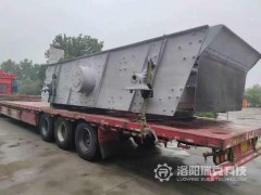 洛陽(yáng)瑞克2YA2460振動(dòng)篩售出
