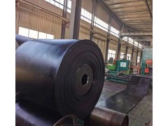 煒泰天然橡膠材質(zhì)輸送帶規(guī)格 超寬花紋橡膠運輸皮帶定做