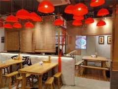 合肥特色餐飲店裝修，市井風餐廳設計，營造質樸的就餐氛圍